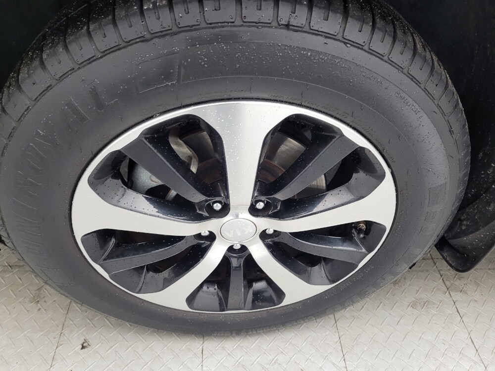 2017 Kia Sorento in Charlotte, NC 28213 - 18084609 31