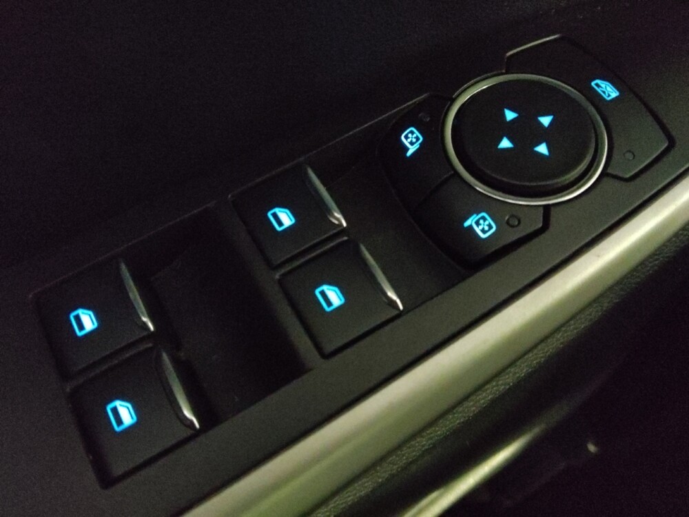 2020 Ford Explorer in Live Oak, TX 78233 - 18084631 27