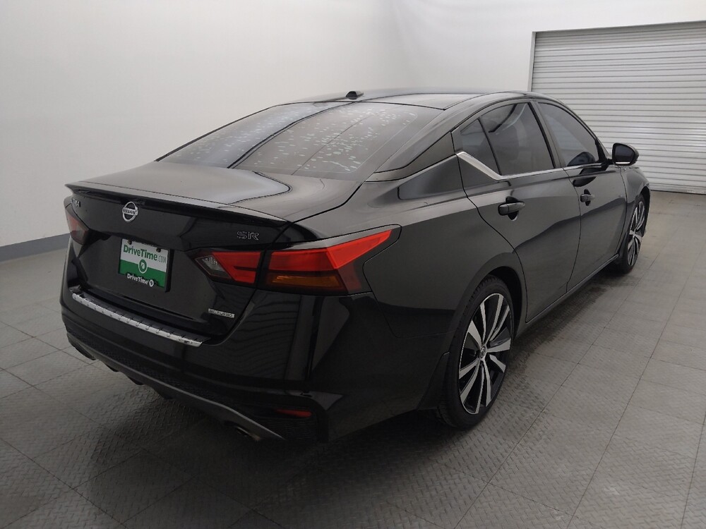 2020 Nissan Altima in Houston, TX 77074 - 18084635 9