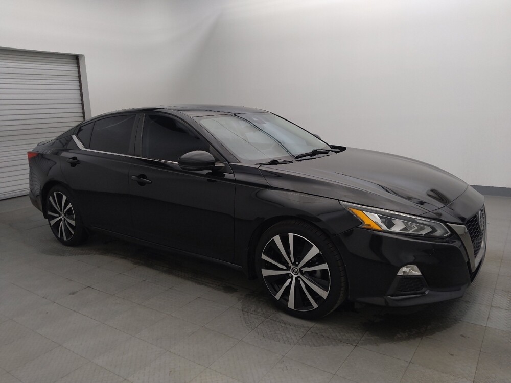 2020 Nissan Altima in Houston, TX 77074 - 18084635 11