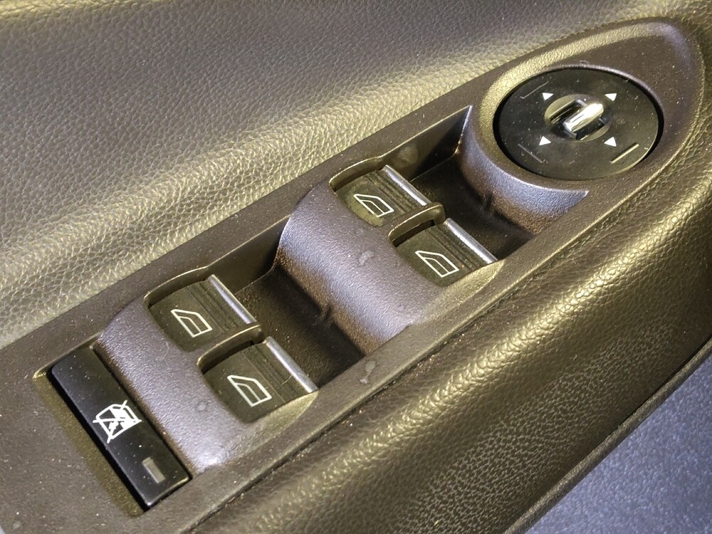 2013 Ford Escape in Live Oak, TX 78233 - 18084636 27