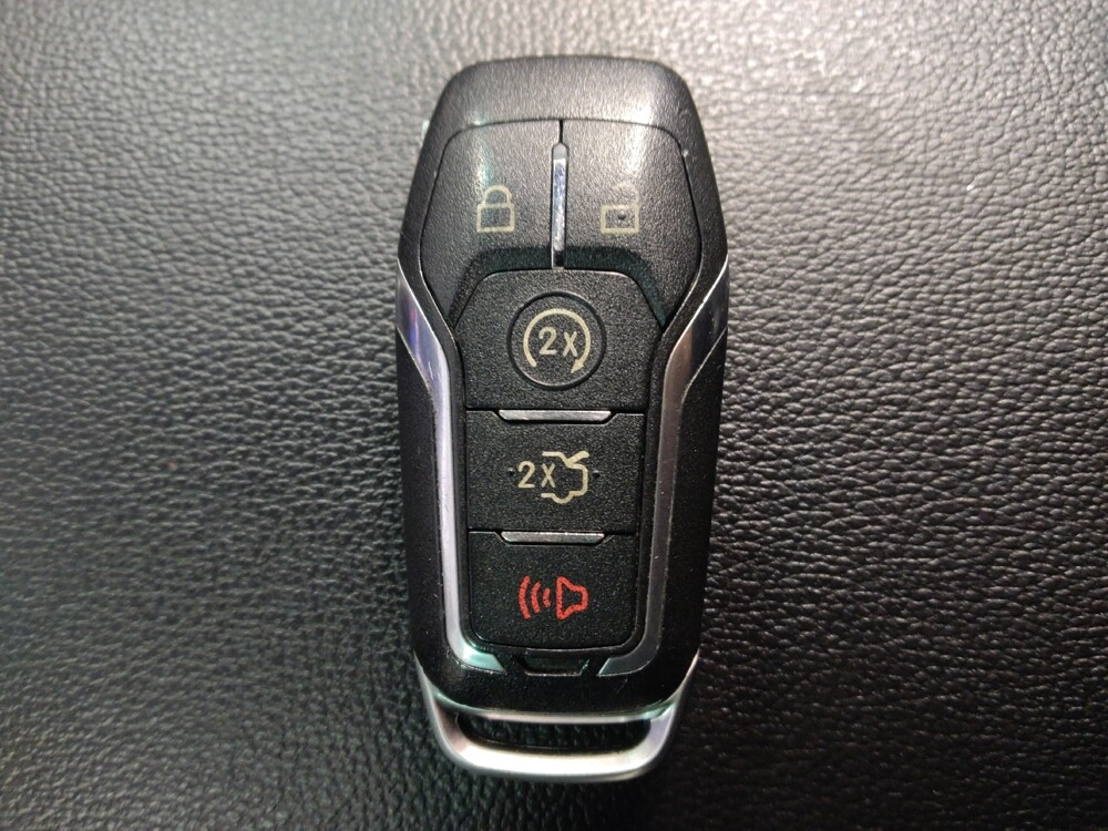 2016 Ford Explorer in Live Oak, TX 78233 - 18084639 32