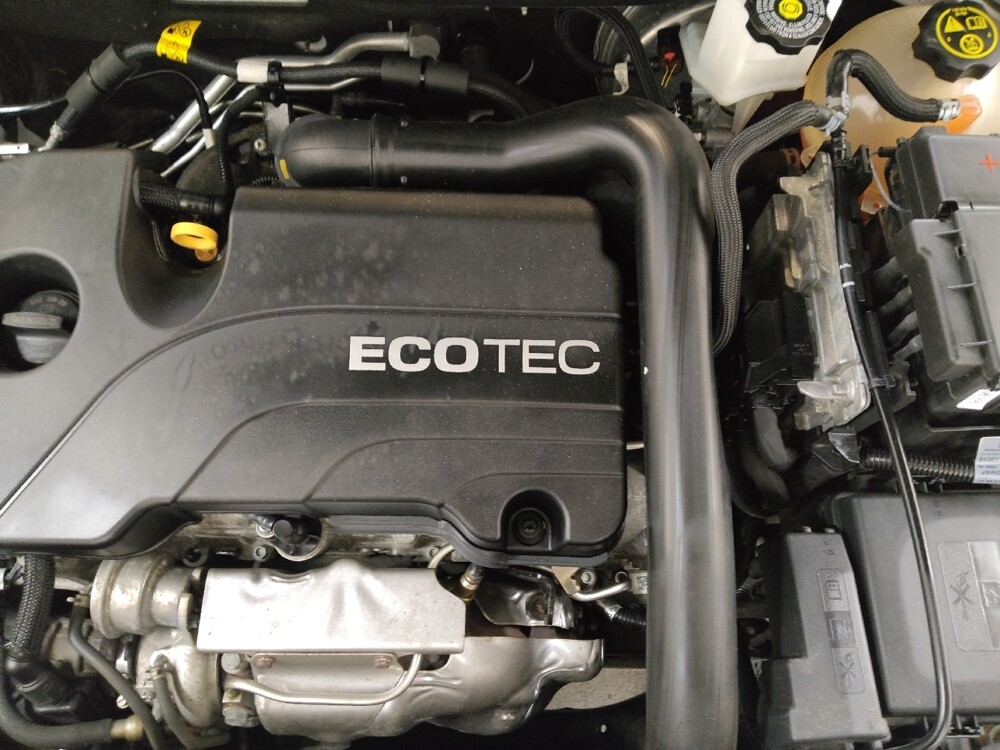 2020 Chevrolet Equinox in Fairfield, OH 45014 - 18084642 30