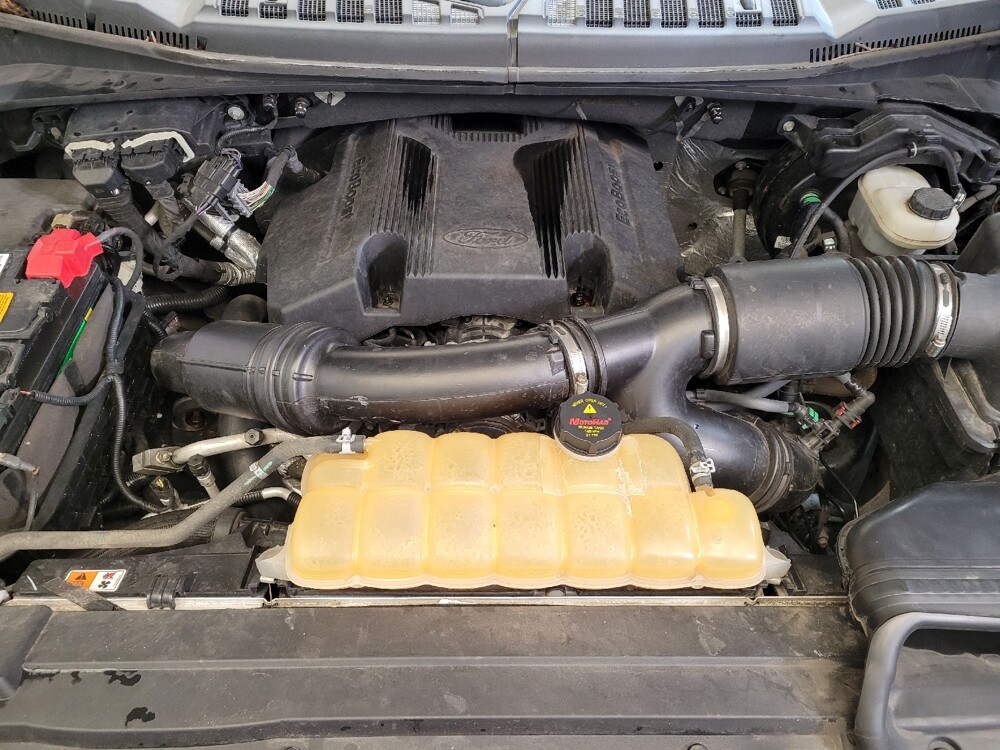 2017 Ford F150 in Louisville, KY 40258 - 18084644 30