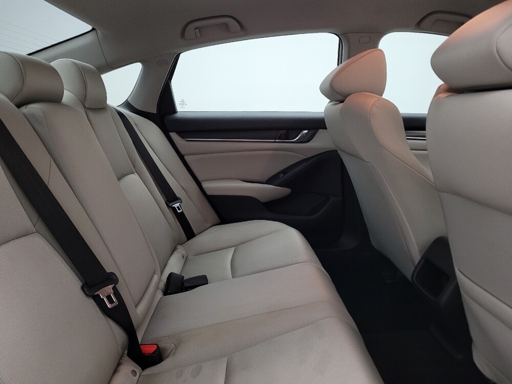 2019 Honda Accord in Fairfield, OH 45014 - 18084646 19