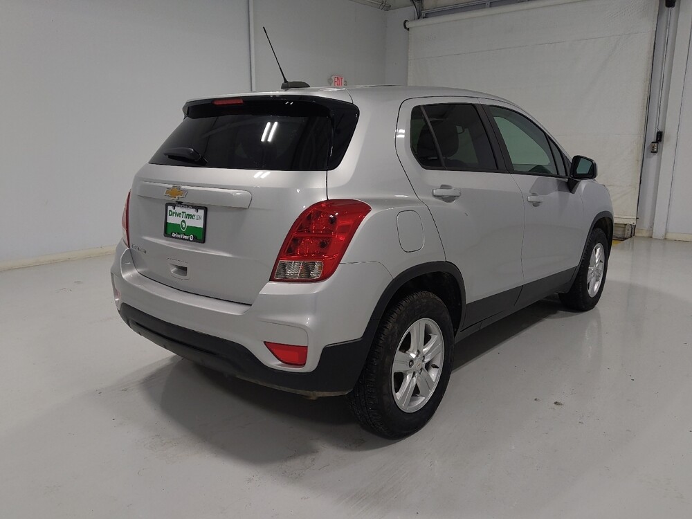2021 Chevrolet Trax in Columbus, OH 43228 - 18084649 9