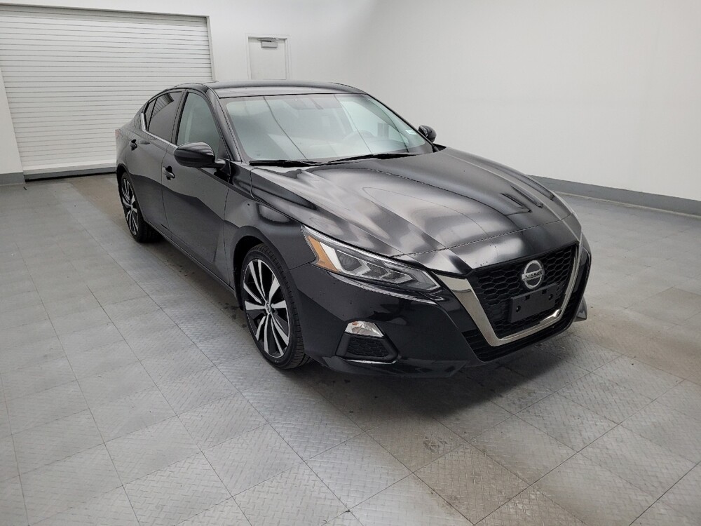 2019 Nissan Altima in Columbus, OH 43228 - 18084650 13