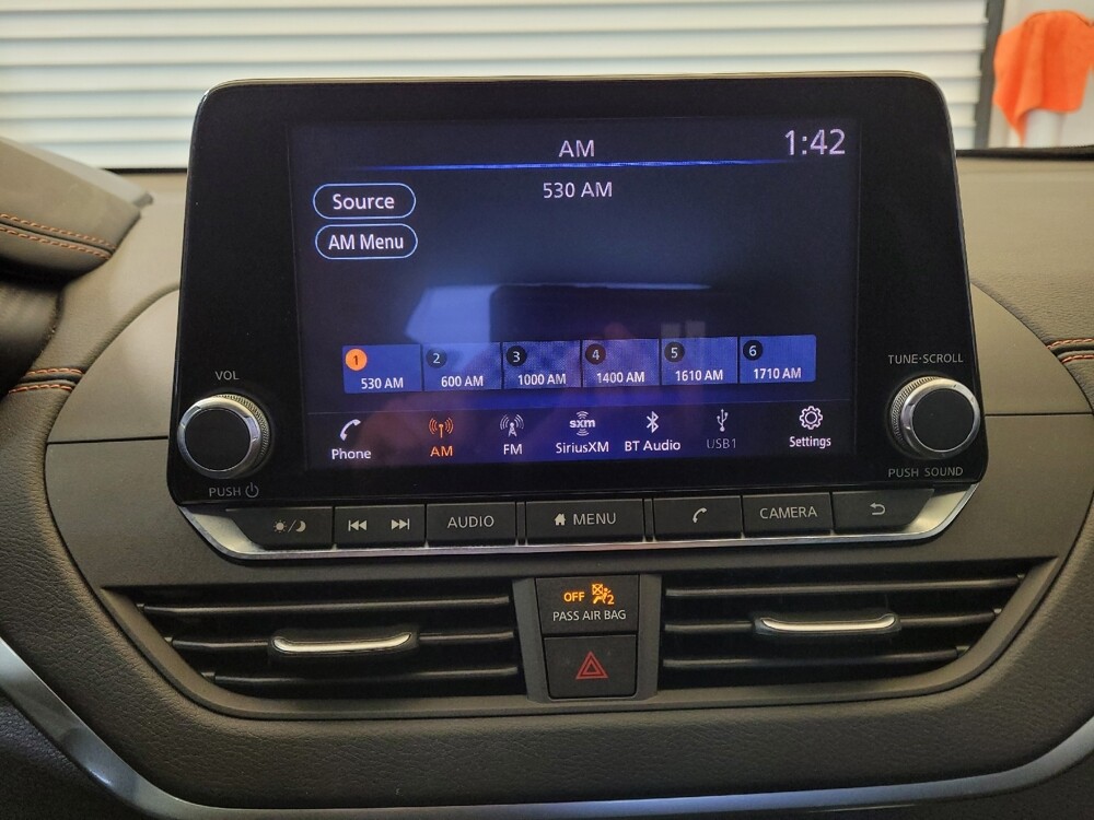 2019 Nissan Altima in Columbus, OH 43228 - 18084650 25