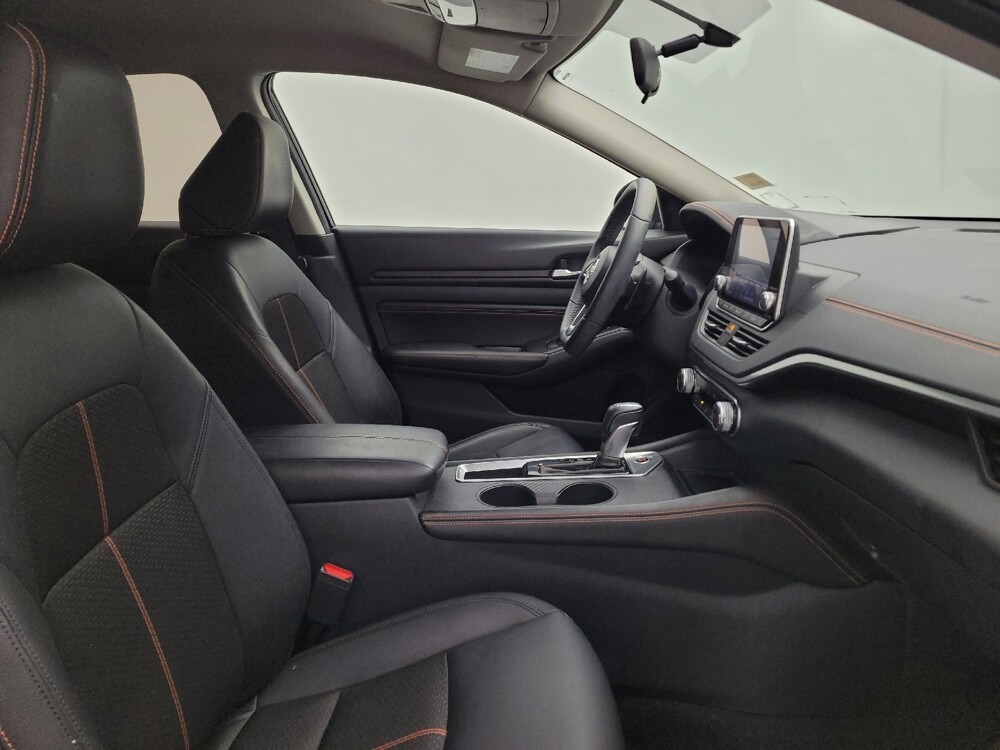 2019 Nissan Altima in Columbus, OH 43228 - 18084650 21