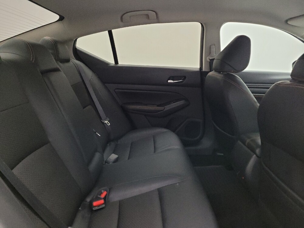 2019 Nissan Altima in Columbus, OH 43228 - 18084650 19