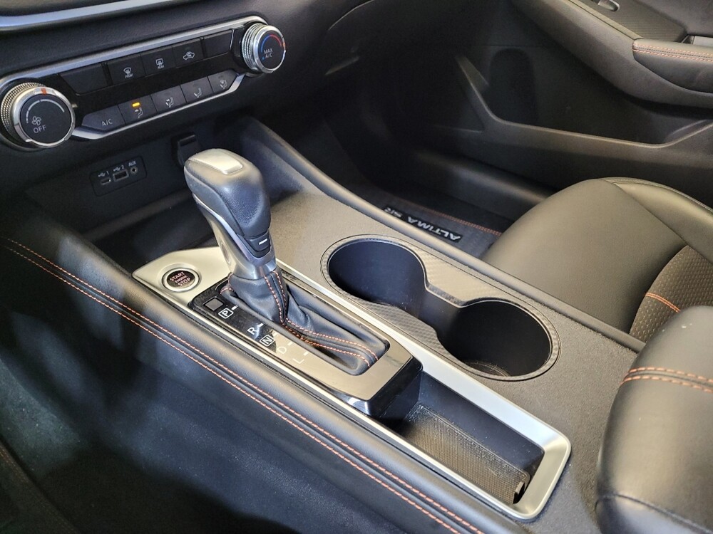 2019 Nissan Altima in Columbus, OH 43228 - 18084650 26