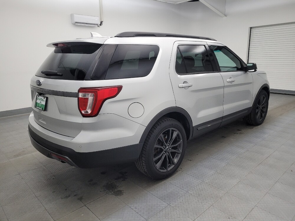 2017 Ford Explorer in Fairfield, OH 45014 - 18084652 10