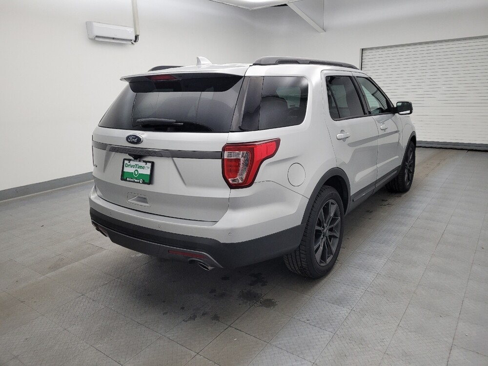 2017 Ford Explorer in Fairfield, OH 45014 - 18084652 9