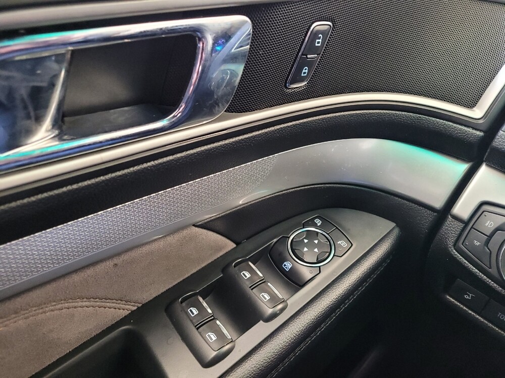 2017 Ford Explorer in Fairfield, OH 45014 - 18084652 27