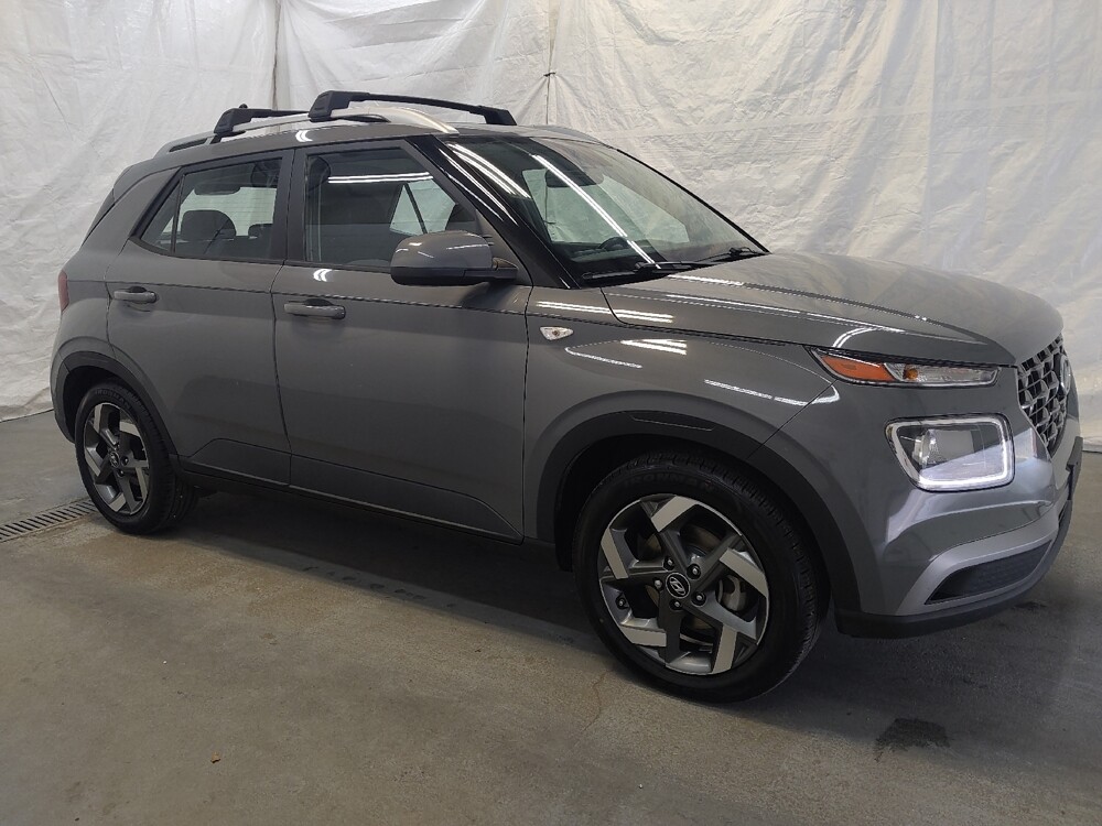 2022 Hyundai Venue in Fairfield, OH 45014 - 18084654 11