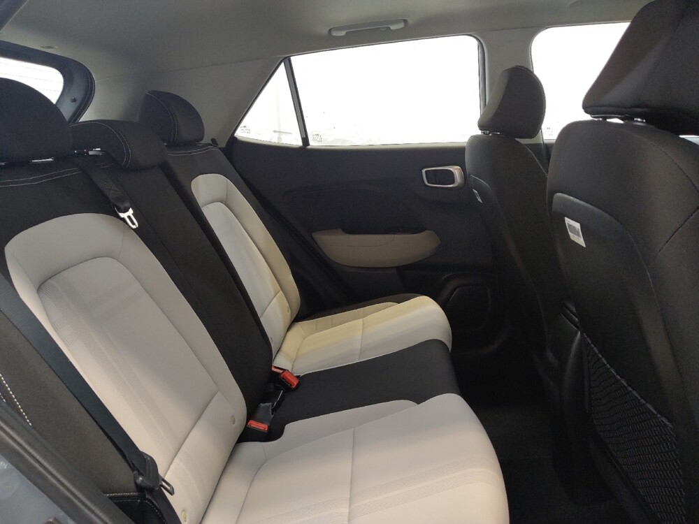 2022 Hyundai Venue in Fairfield, OH 45014 - 18084654 19