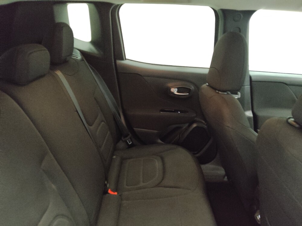 2021 Jeep Renegade in Lombard, IL 60148 - 18084672 19