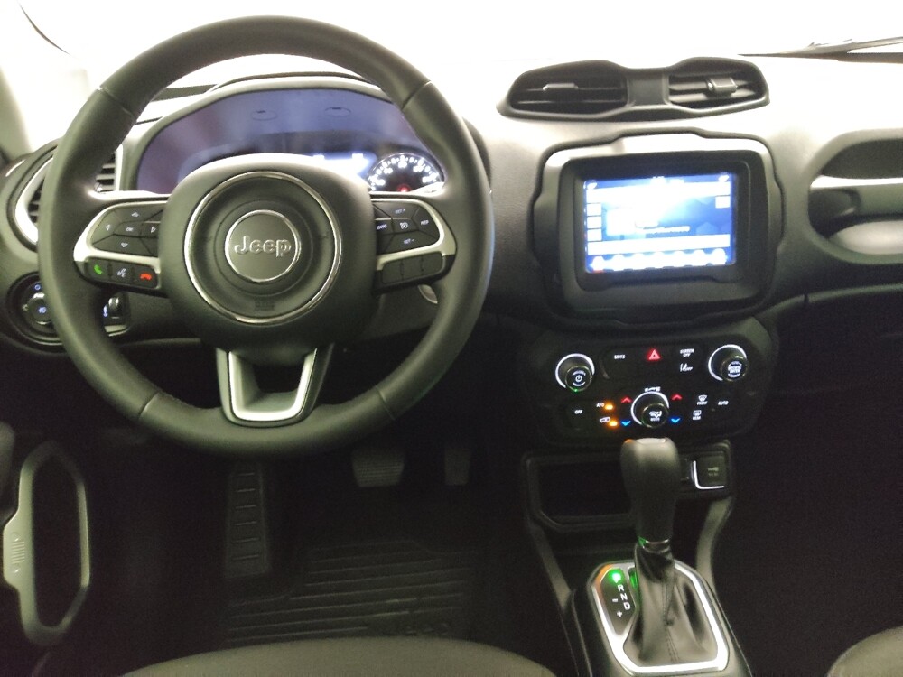2021 Jeep Renegade in Lombard, IL 60148 - 18084672 22