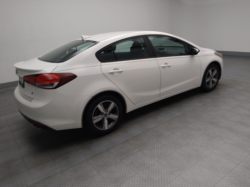 2018 Kia Forte in St. Louis, MO 63125 - 18084673 10