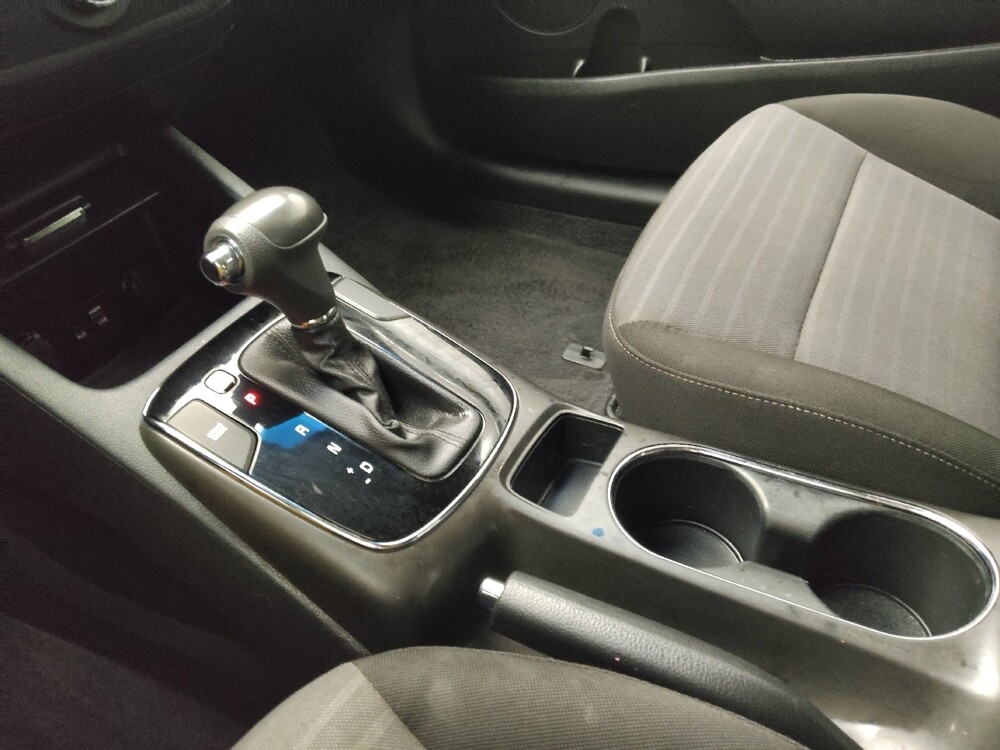2018 Kia Forte in St. Louis, MO 63125 - 18084673 26
