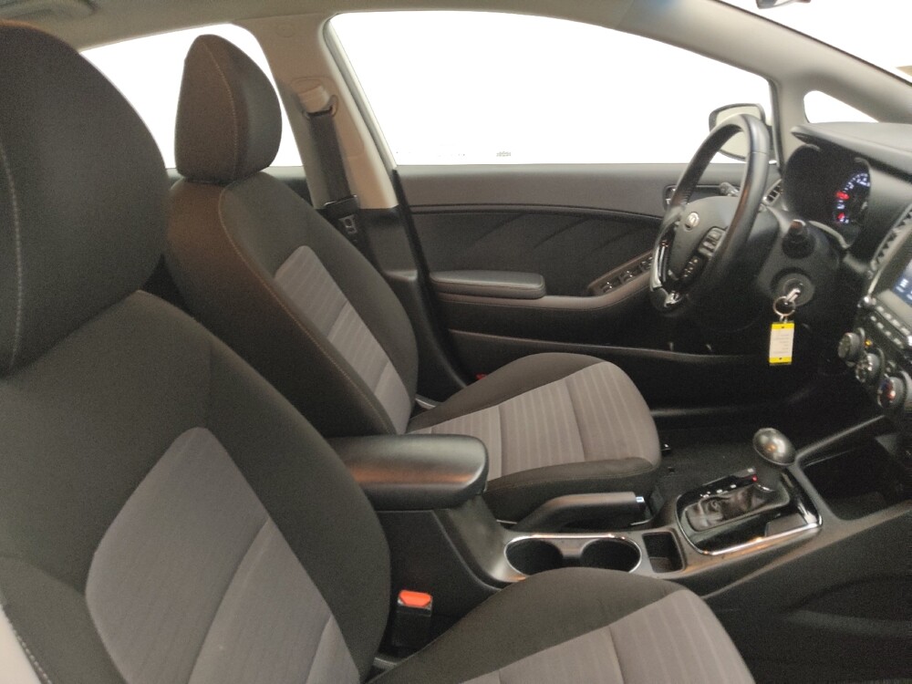 2018 Kia Forte in St. Louis, MO 63125 - 18084673 21