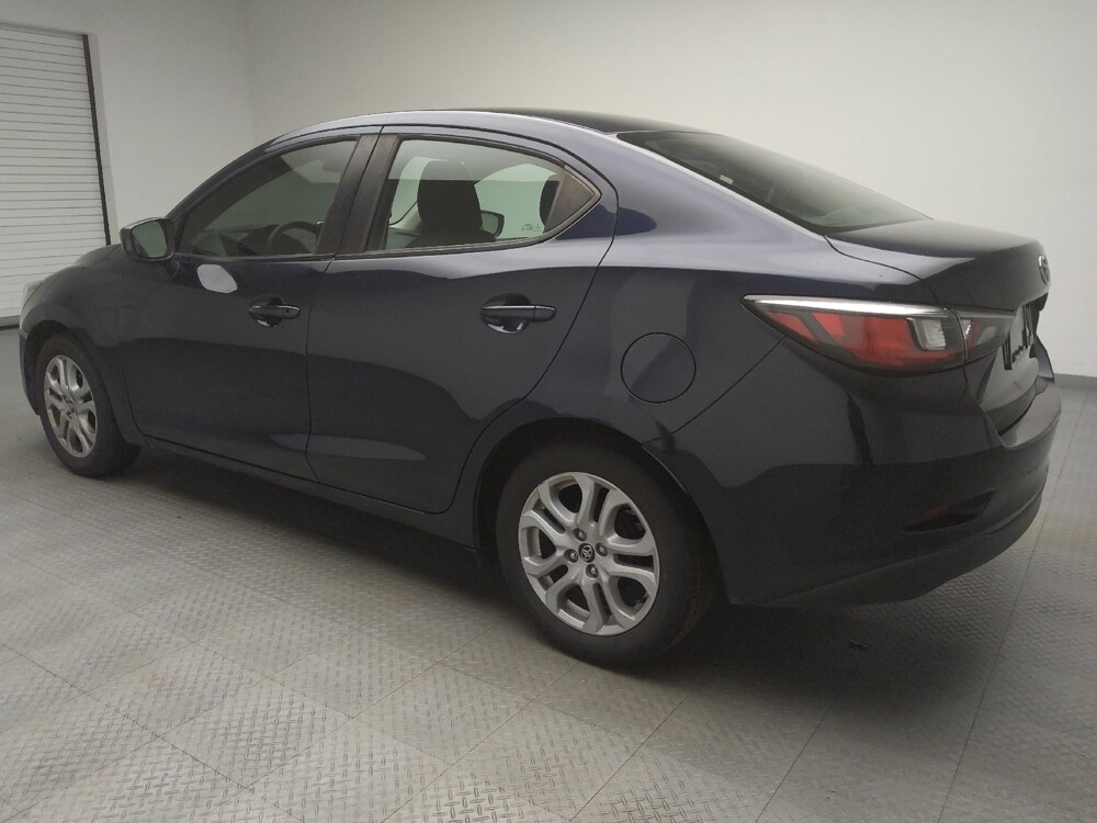 2018 Toyota Yaris in Eastpointe, MI 48021 - 18084676 3