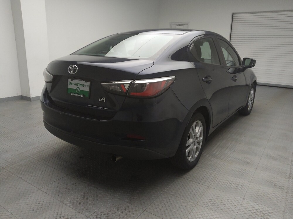 2018 Toyota Yaris in Eastpointe, MI 48021 - 18084676 9