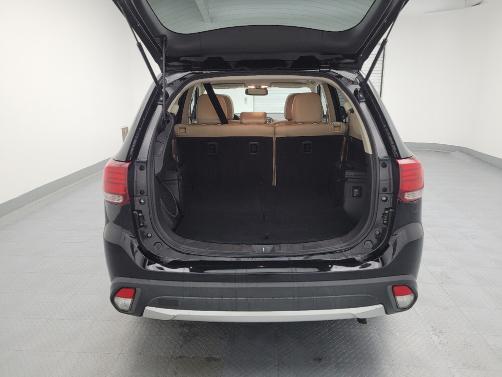 2017 Mitsubishi Outlander in Louisville, KY 40258 - 18084680 29