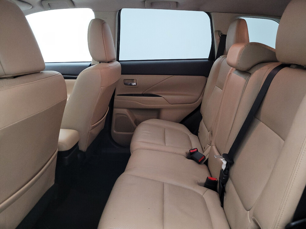 2017 Mitsubishi Outlander in Louisville, KY 40258 - 18084680 18