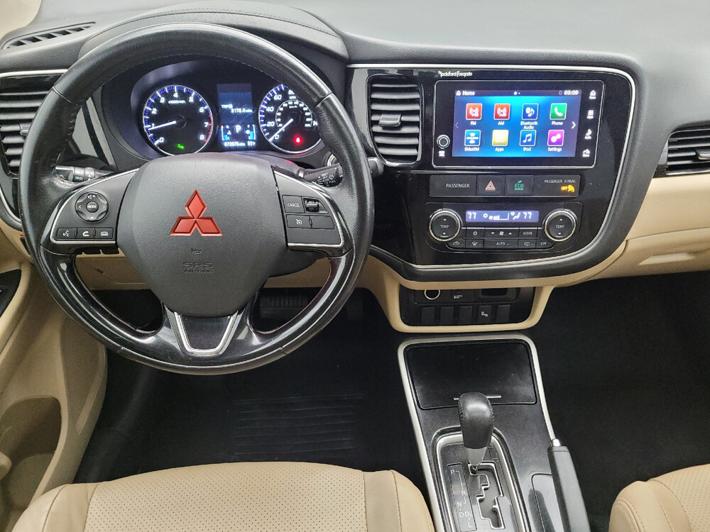 2017 Mitsubishi Outlander in Louisville, KY 40258 - 18084680 22