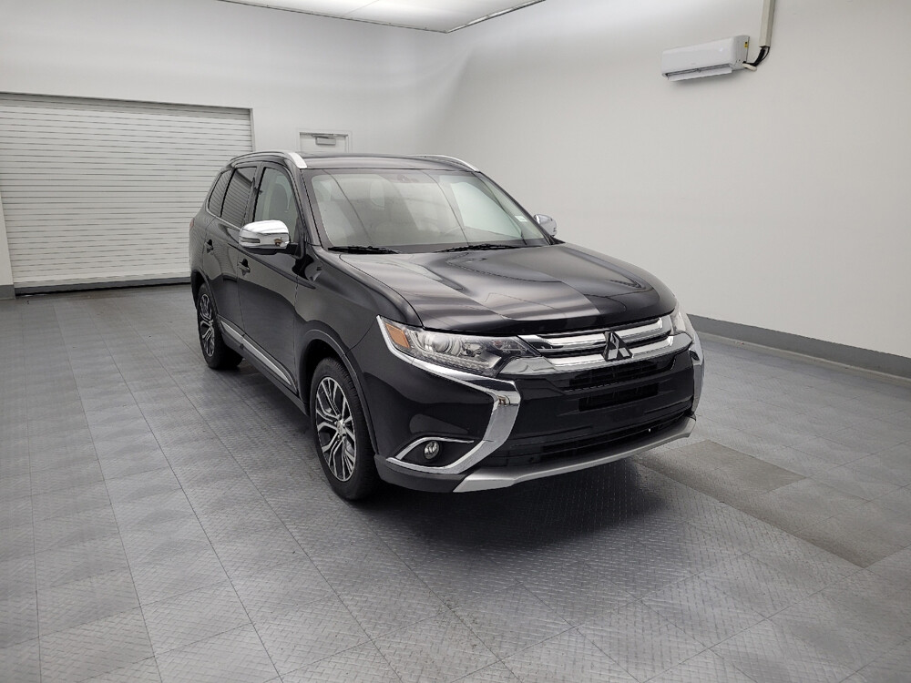 2017 Mitsubishi Outlander in Louisville, KY 40258 - 18084680 13
