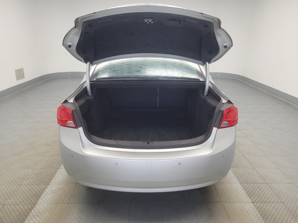 2014 Chevrolet Impala in Highland, IN 46322 - 18084681 29