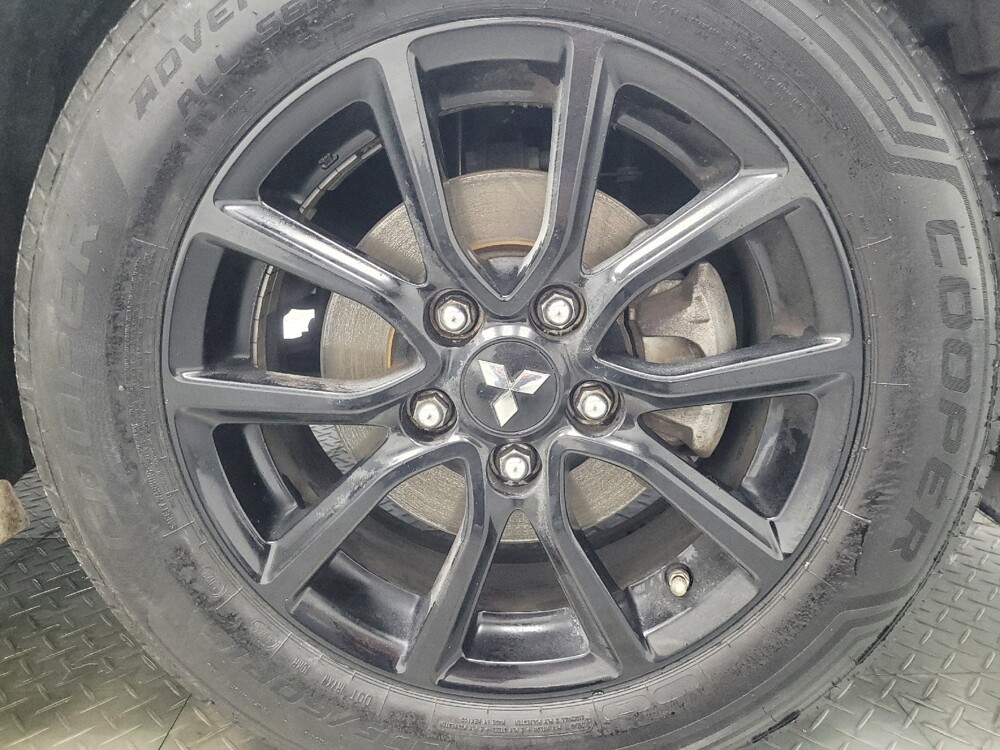 2017 Mitsubishi Lancer in Highland, IN 46322 - 18084683 31