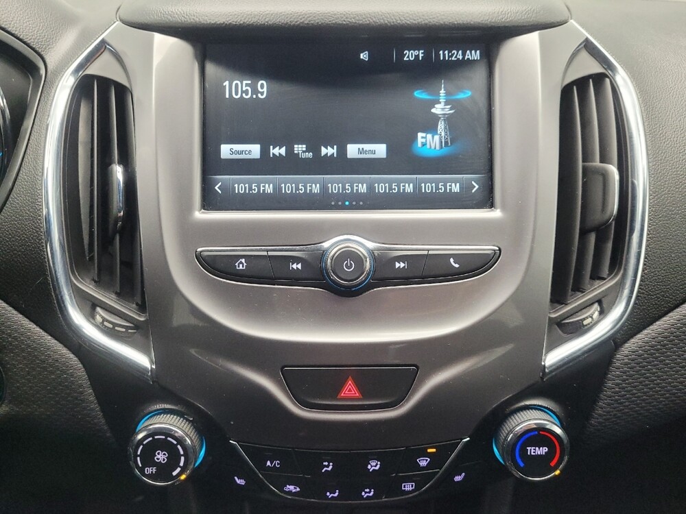 2018 Chevrolet Cruze in Highland, IN 46322 - 18084684 25