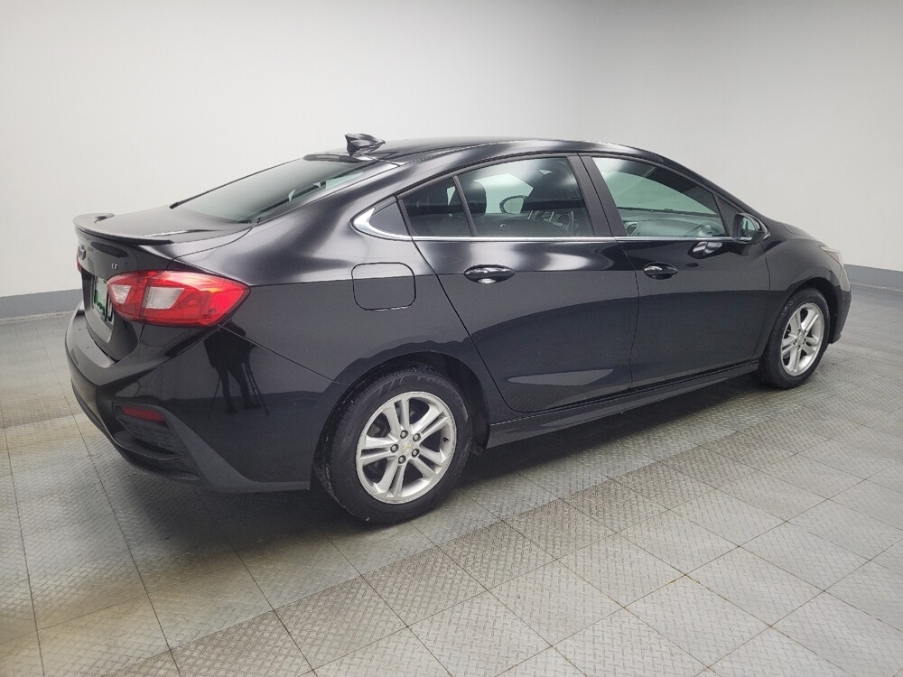 2018 Chevrolet Cruze in Highland, IN 46322 - 18084684 10