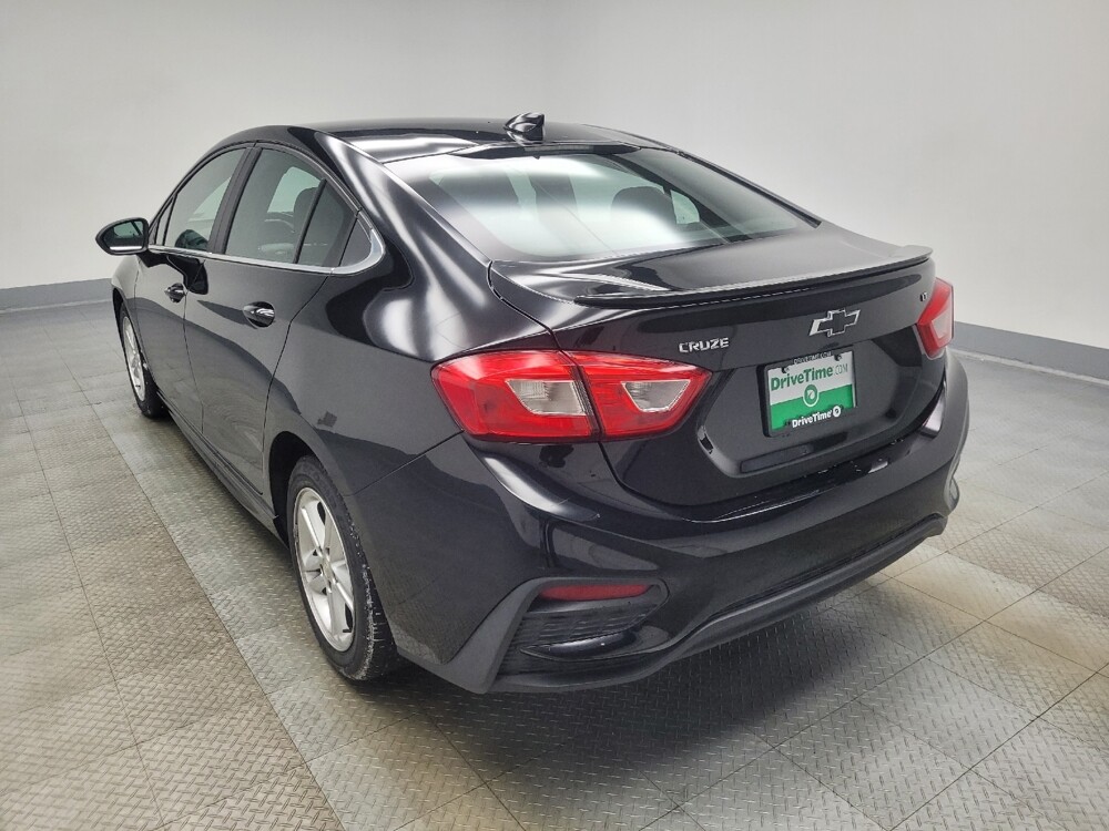 2018 Chevrolet Cruze in Highland, IN 46322 - 18084684 5