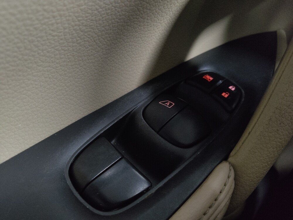 2016 Nissan Rogue in Union City, GA 30291 - 18084700 27