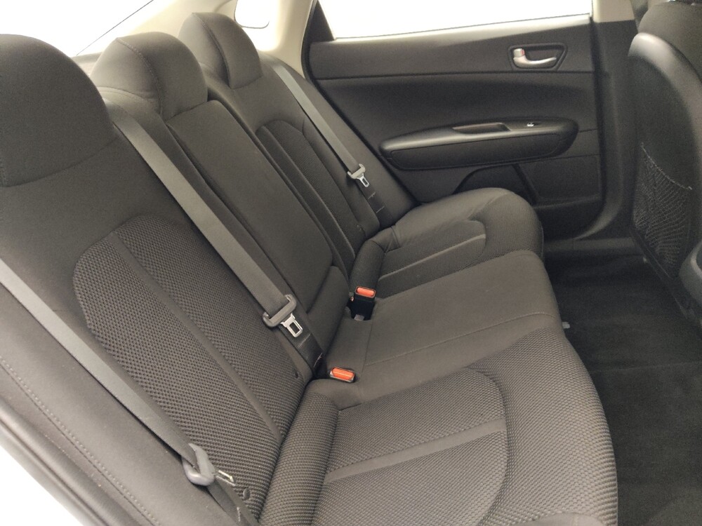 2019 Kia Optima in Jacksonville, FL 32210 - 18084706 19