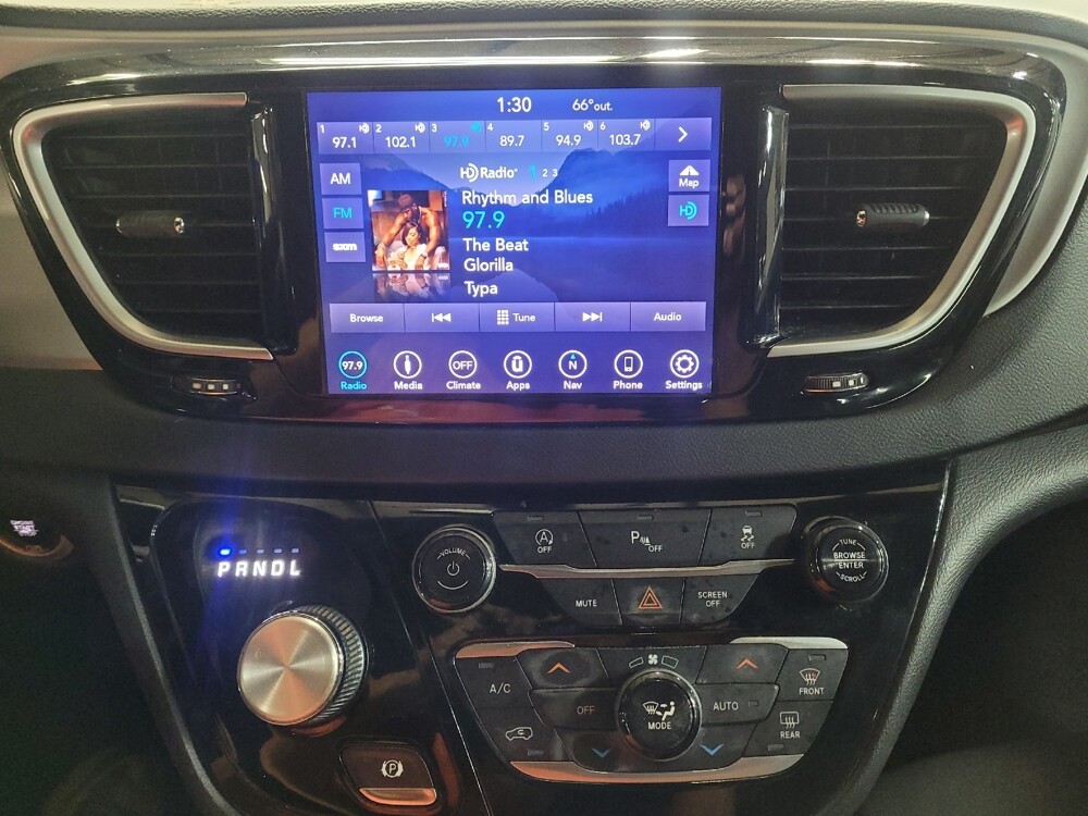 2018 Chrysler Pacifica in Oklahoma City, OK 73139 - 18084717 25