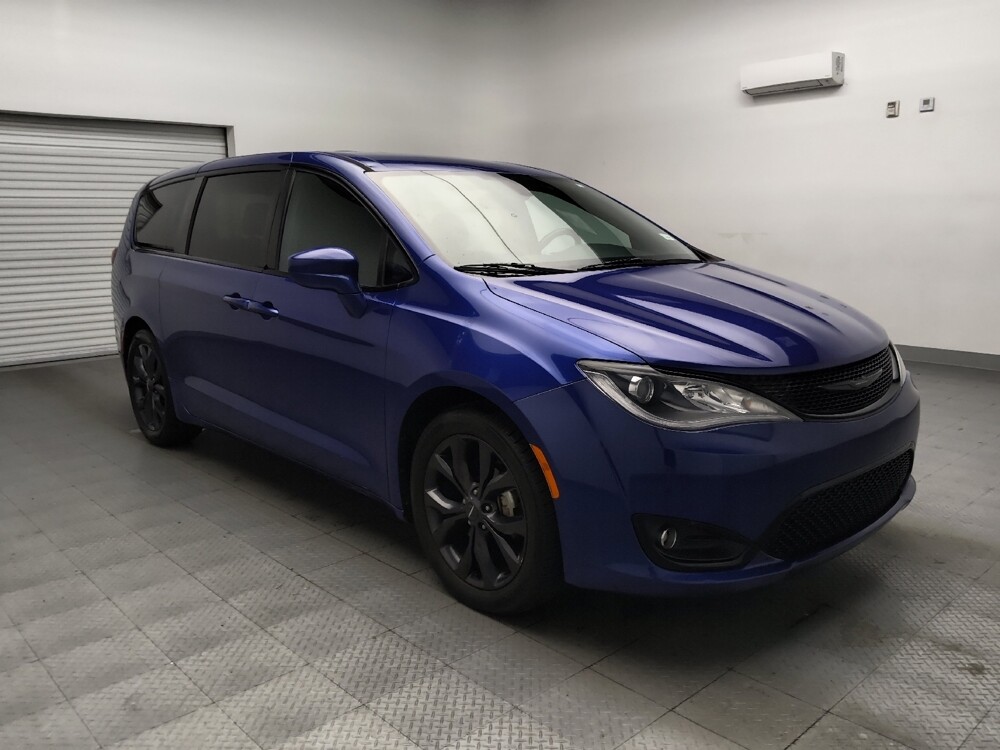 2018 Chrysler Pacifica in Oklahoma City, OK 73139 - 18084717 13