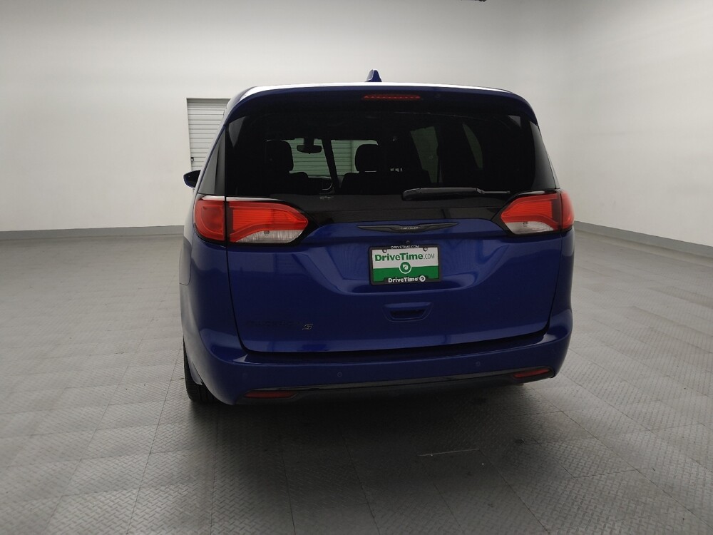 2018 Chrysler Pacifica in Oklahoma City, OK 73139 - 18084717 6