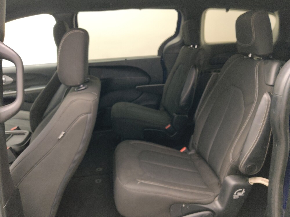 2018 Chrysler Pacifica in Oklahoma City, OK 73139 - 18084717 18