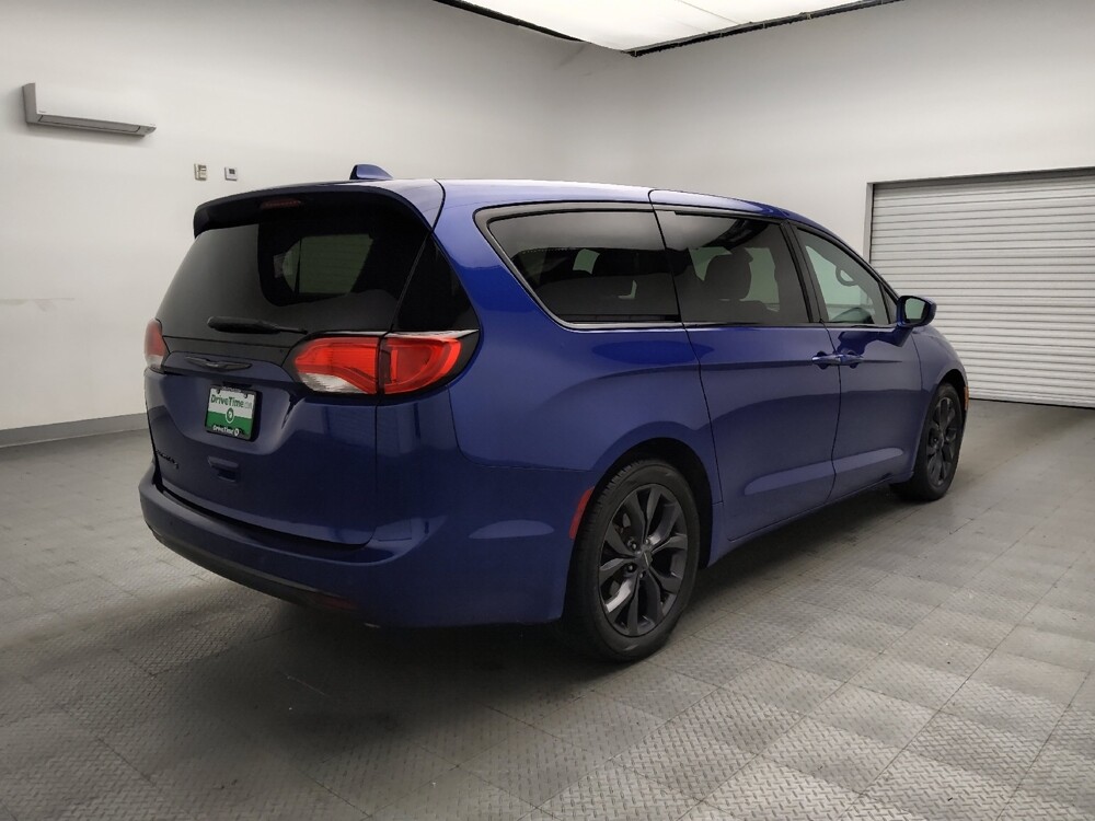 2018 Chrysler Pacifica in Oklahoma City, OK 73139 - 18084717 9