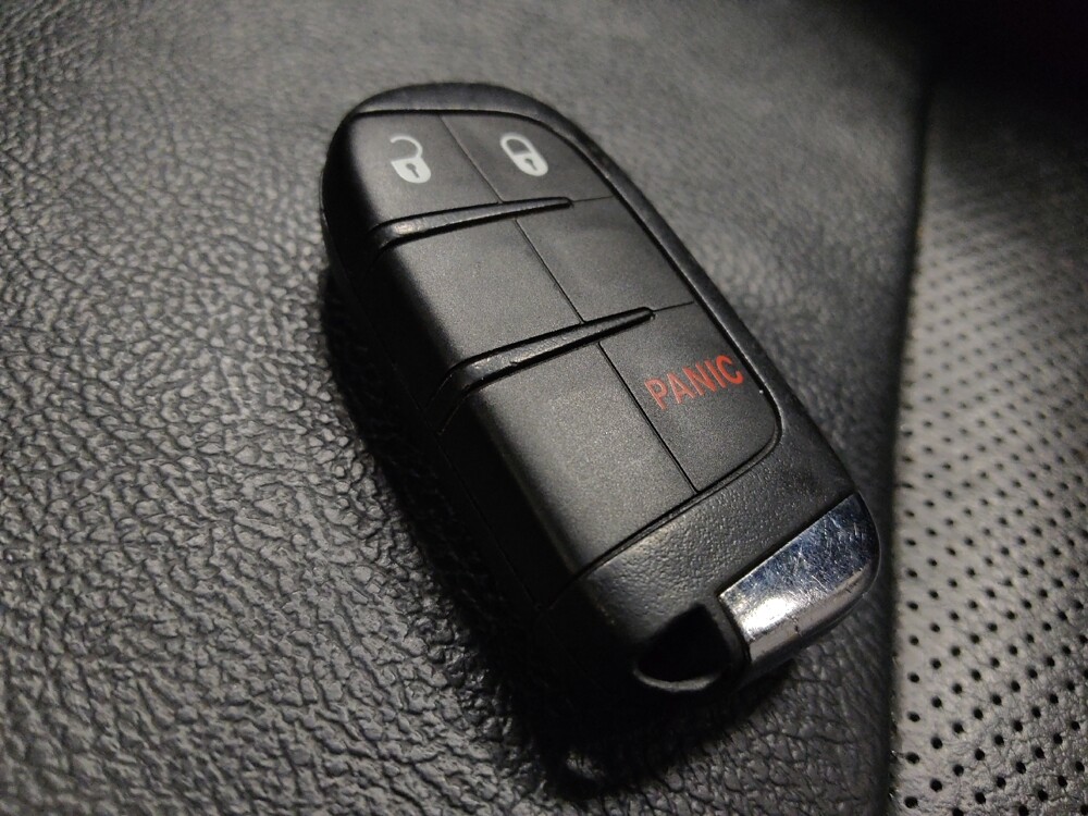 2020 Jeep Compass in Glendale, AZ 85301 - 18084728 32