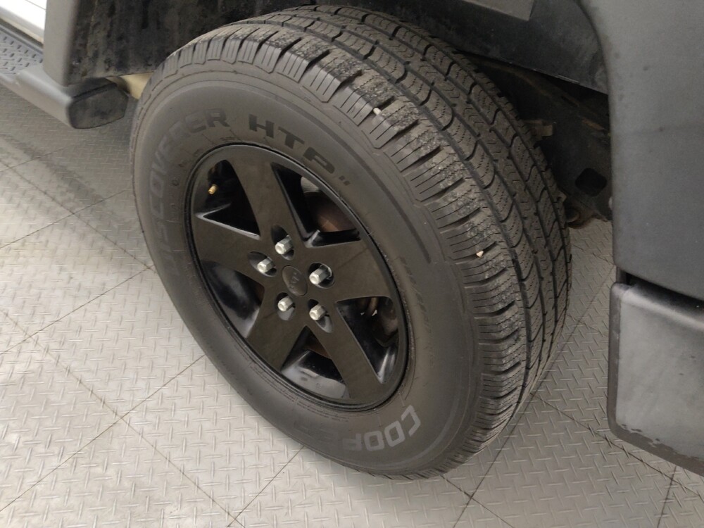 2017 Jeep Wrangler in Houston, TX 77060 - 18084729 31