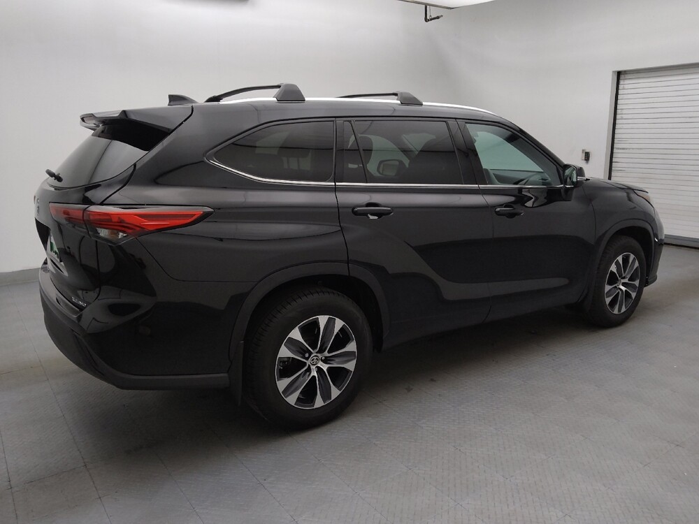 2021 Toyota Highlander in Raleigh, NC 27604 - 18084735 10
