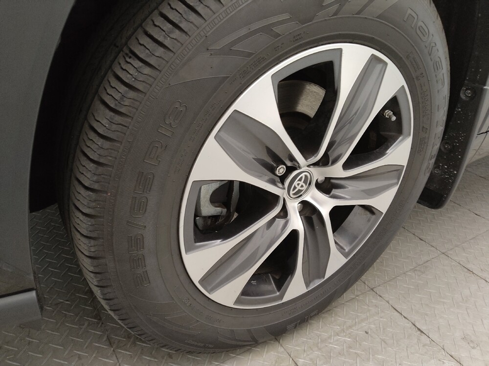 2021 Toyota Highlander in Raleigh, NC 27604 - 18084735 31