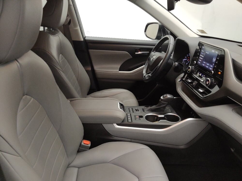 2021 Toyota Highlander in Raleigh, NC 27604 - 18084735 21