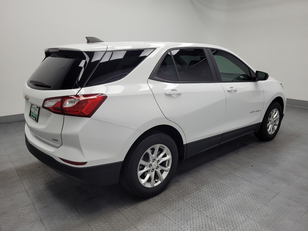 2020 Chevrolet Equinox in Las Vegas, NV 89102 - 18084750 10