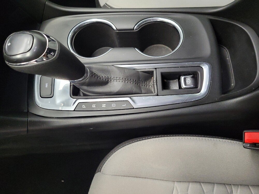 2020 Chevrolet Equinox in Las Vegas, NV 89102 - 18084750 26